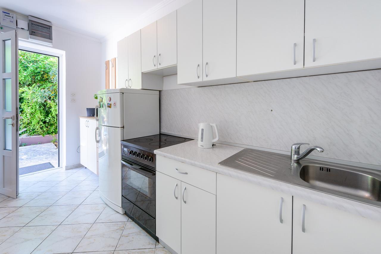Apartments Ella Дубровник Екстериор снимка