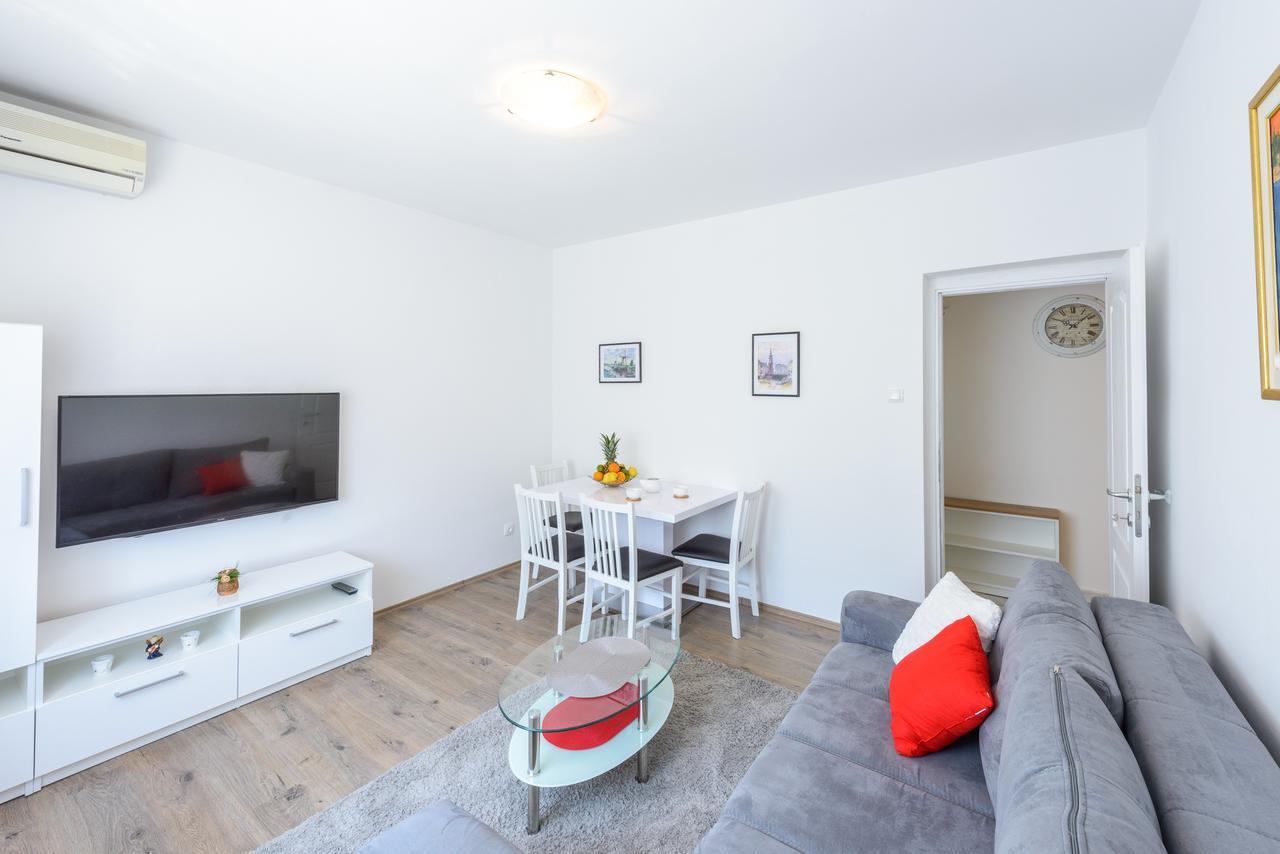 Apartments Ella Дубровник Екстериор снимка