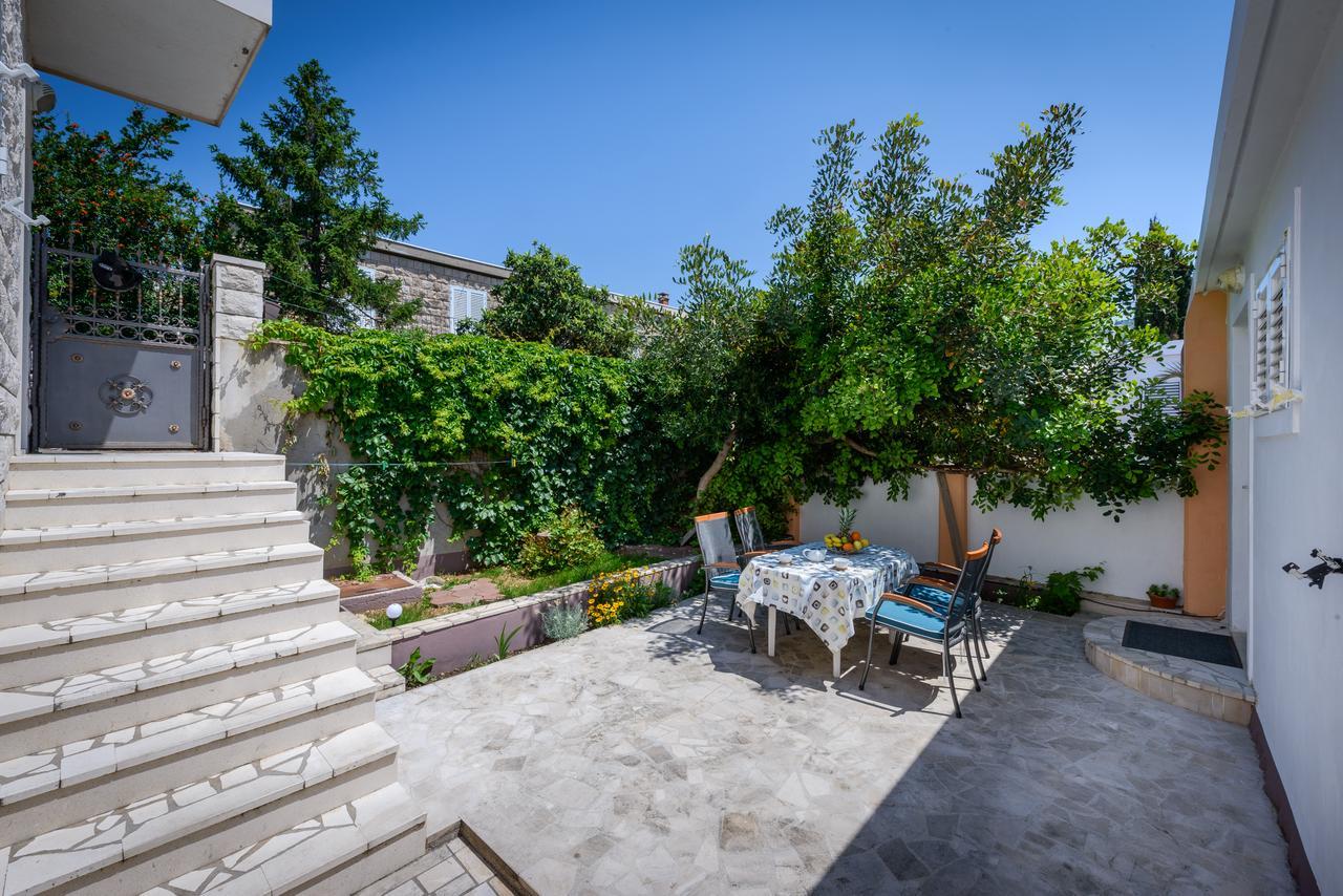 Apartments Ella Дубровник Екстериор снимка