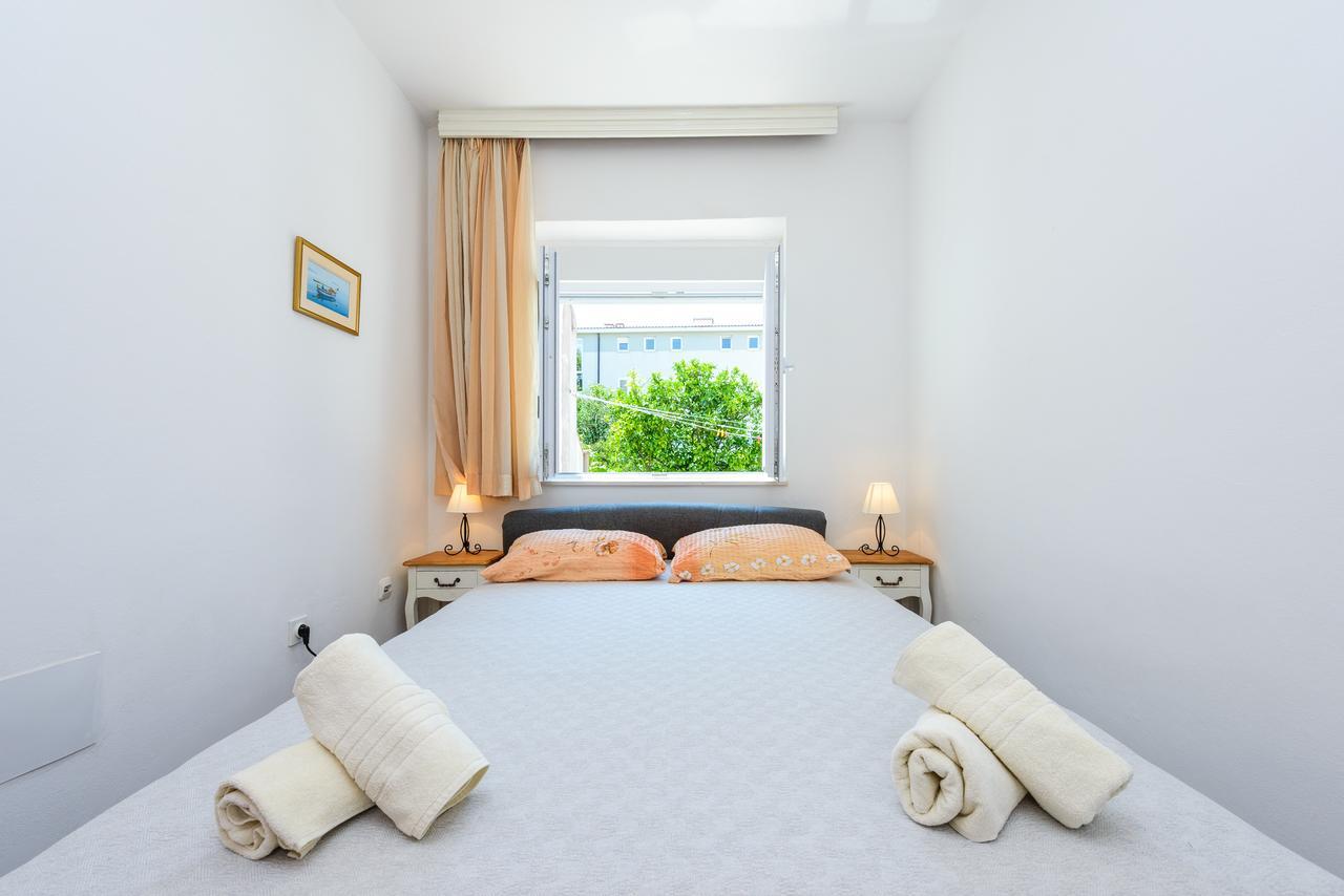 Apartments Ella Дубровник Екстериор снимка